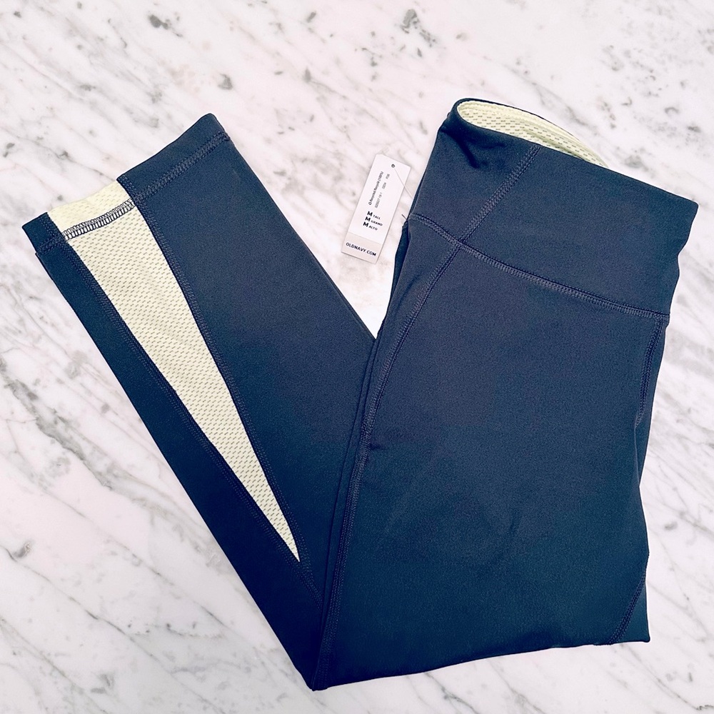 Old Navy Active Women’s Leggings NEW
